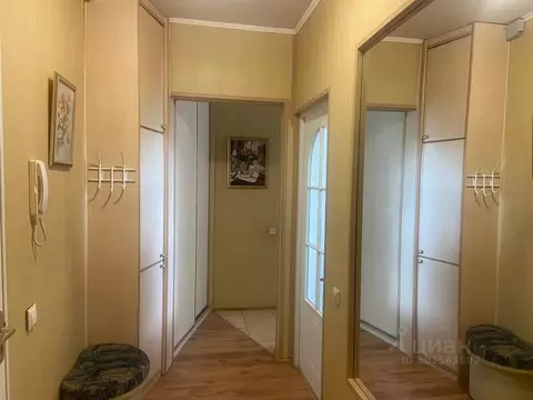 2-к кв. Омская область, Омск просп. Комарова, 27/1 (51.0 м)