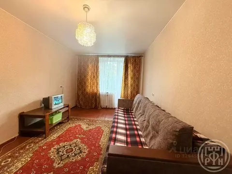 2-к кв. Санкт-Петербург, Санкт-Петербург, Петергоф ул. Аврова, 15 ...