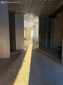 Торговая площадь (197 м)