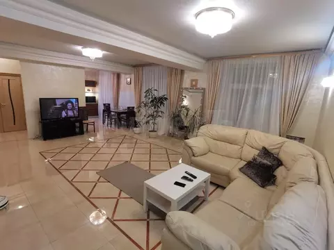 3-к кв. Воронежская область, Воронеж Театральная ул., 26 (88.0 м)