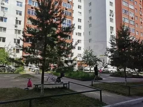 2-комнатная квартира: Тюмень, улица Демьяна Бедного, 83к1 (62.6 м)