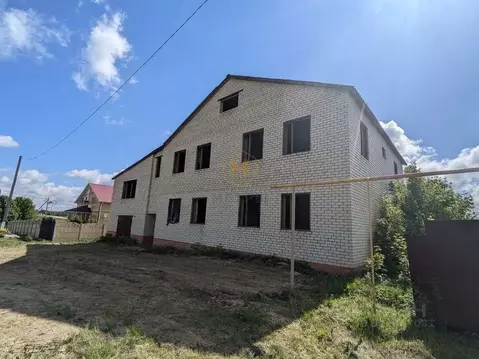 Дом в Белгородская область, Корочанский район, Мелиховское с/пос, с. ...