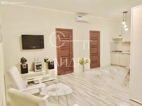 2-комнатная квартира: Сочи, микрорайон Новый Сочи, Клубничная улица, ...