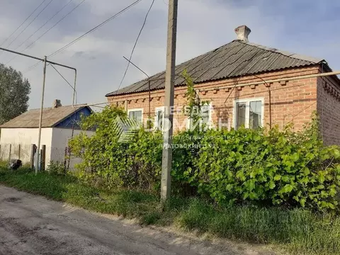 Дом в Ростовская область, Октябрьский район, Красюковская сл. ул. ...