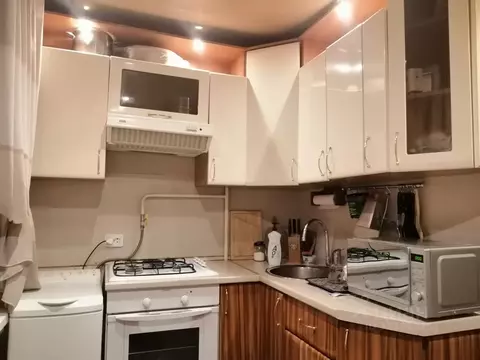 3-к кв. Московская область, Щелково Щелково-3 мкр, ул. Жуковского, 6 ...