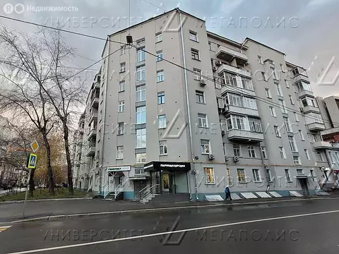 Торговая площадь (100 м)