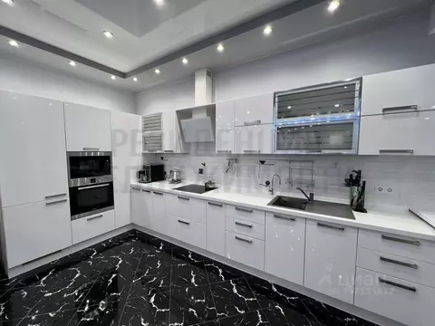 2-к кв. Самарская область, Самара Садовая ул., 176 (91.2 м)