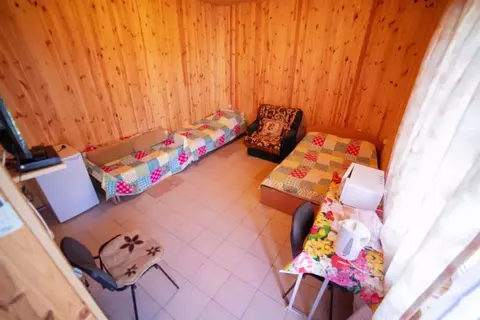 Комната Крым, Сакский район, Молочненское с/пос, с. Витино ул. ...