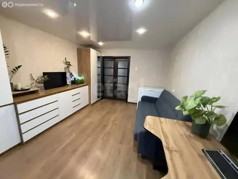 2-комнатная квартира: Киров, Хлыновская улица, 5 (48.5 м)