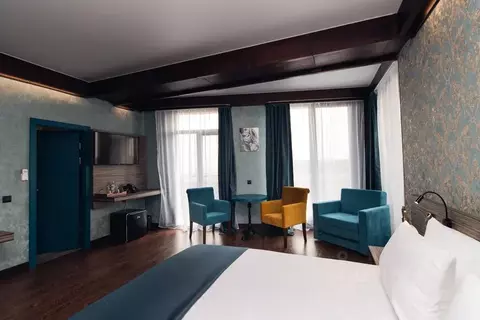 Комната Крым, Керчь пер. Димитрова, 4