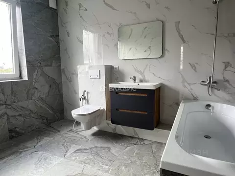 Дом в Калининградская область, Гурьевский муниципальный округ, пос. ...