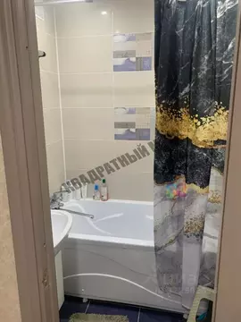 2-к кв. Калмыкия, Элиста 8-й мкр, 35 (50.0 м)