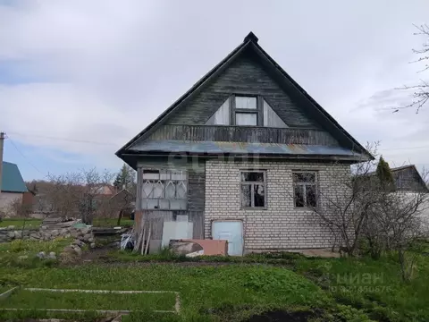 Дом в Ленинградская область, Волховский район, Бережковское с/пос, ...