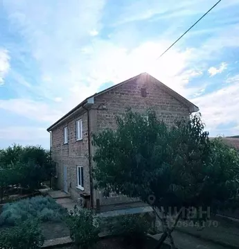 Дом в Крым, Симферопольский район, Добровское с/пос, с. Лозовое ул. ...