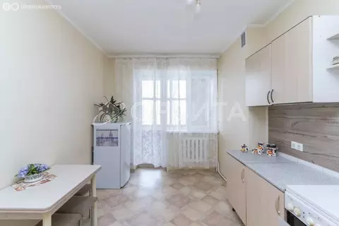 1-комнатная квартира: Тюмень, улица Николая Фёдорова, 12 (60 м)