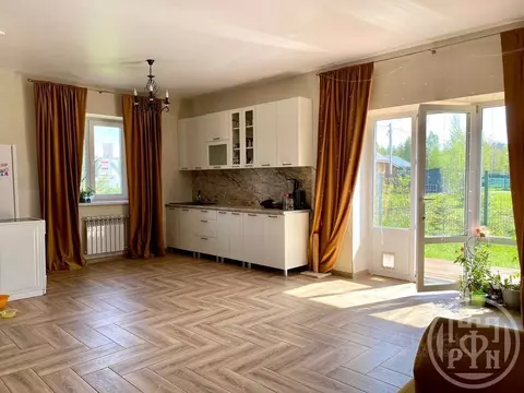 Дом в Ленинградская область, Ломоносовский район, Пениковское с/пос, ...