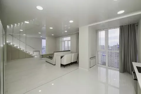 2-к кв. Омская область, Омск просп. Комарова, 15к1 (130.7 м)