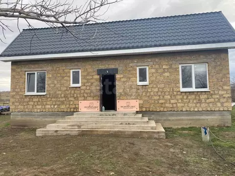 Дом в Крым, Симферопольский район, с. Доброе ул. Лесная (180 м)