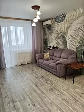 1-к кв. Самарская область, Тольятти ул. 70 лет Октября, 12 (35.0 м)