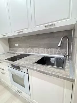 1-к кв. Тюменская область, Тюмень ул. Лесопарковая, 1к2 (34.0 м)