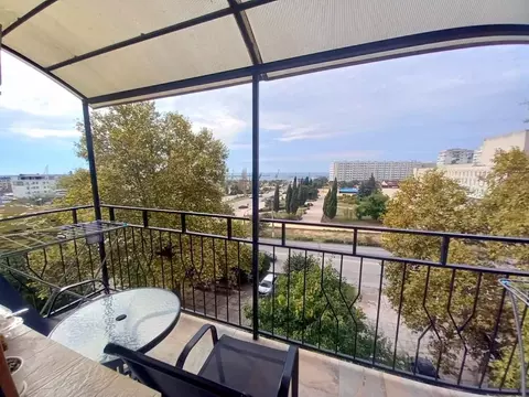 3-к кв. Севастополь просп. Героев Сталинграда, 24а (61.7 м)