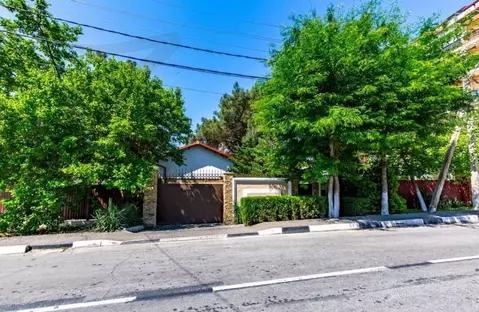 Дом в Краснодарский край, Геленджик ул. Тургенева, 39 (380 м)