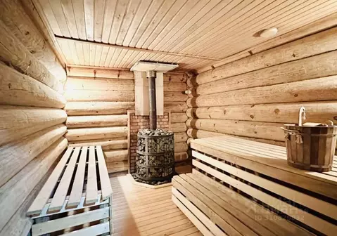 Дом в Москва д. Кривошеино,  (1000 м)