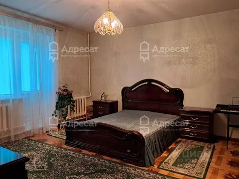 Дом в Волгоградская область, Волгоград Нефтезаводская ул. (241 м)