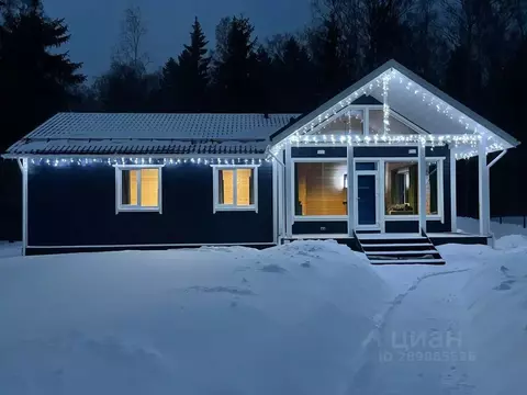 Дом в Ленинградская область, Выборгский район, Полянское с/пос, пос. ...