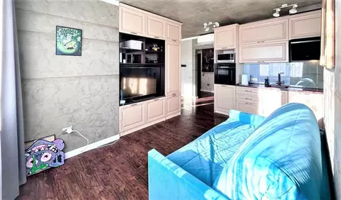 2-к кв. Башкортостан, Уфа Коммунистическая ул., 107 (57.2 м)