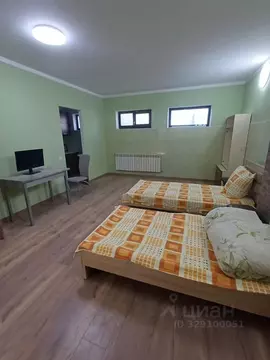 Дом в Крым, Симферополь городской округ, Комсомольское пгт ул. Зеленая ...