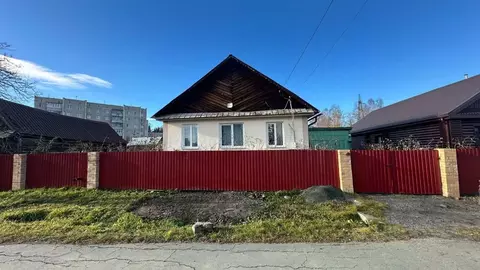 Дом в Свердловская область, Первоуральск ул. Огнеупорщиков, 8 (83 м)