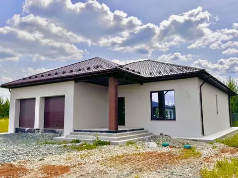 Дом в Свердловская область, Белоярский муниципальный округ, пос. ...