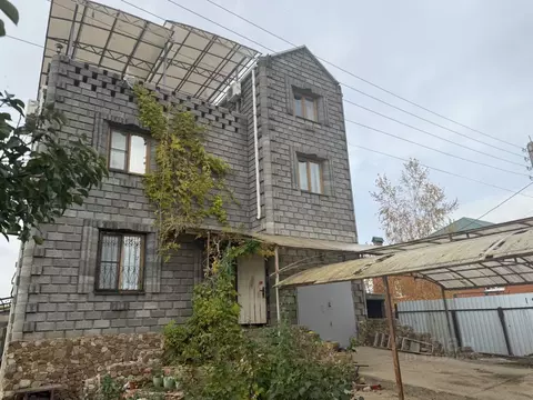 Дом в Астраханская область, Приволжский район, с. Фунтово-1 ул. ...