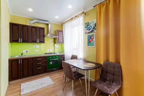 2-к кв. Омская область, Омск просп. Мира, 72 (42.8 м)