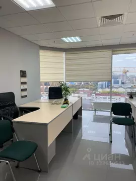 Офис в Свердловская область, Екатеринбург ул. Розы Люксембург, 22 (141 ...