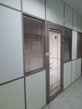 Помещение свободного назначения в Тюменская область, Ишим ул. Карла ...