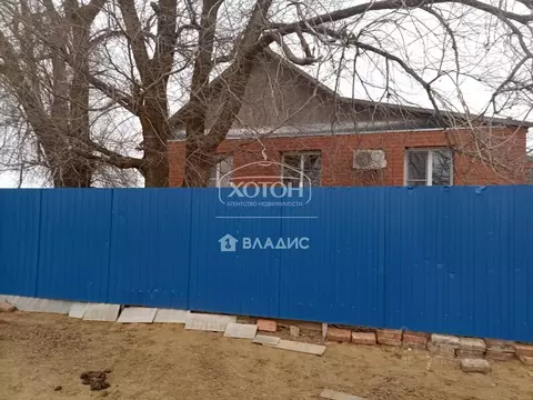 Дом в Калмыкия, Сарпинский район, пос. Аршань-Зельмень ул. Б.Гиндеева ...