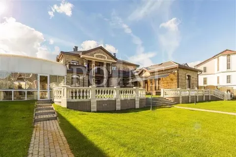 Коттедж в Москва, Москва, Троицк ул. Южная (950 м)