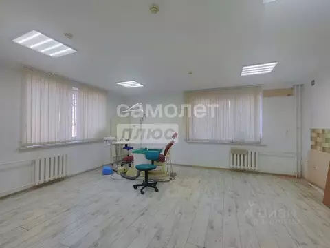 Помещение свободного назначения в Краснодарский край, Горячий Ключ ул. ...