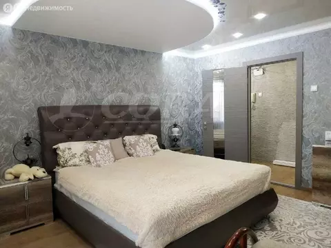4-комнатная квартира: Тюмень, улица Мельникайте, 120 (74 м)