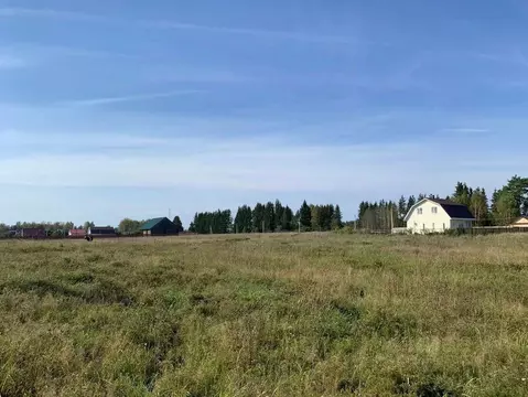 Участок в Тверская область, Калининский муниципальный округ, д. ...