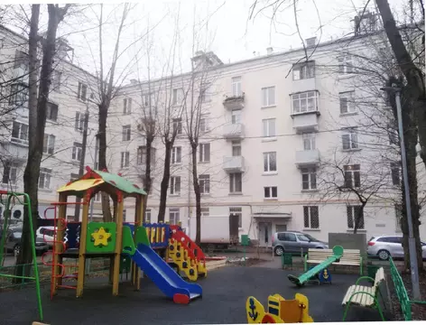 Продается 4-комнатная квартира