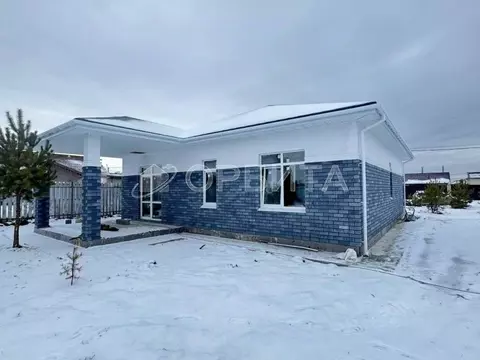 Дом в Тюменская область, Тюменский муниципальный округ, д. Ушакова ул. ...