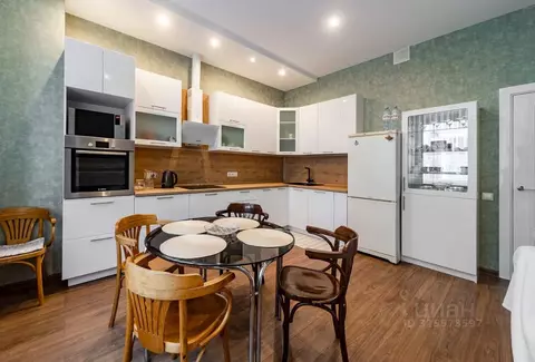 2-к кв. Санкт-Петербург Пионерская ул., 50 (84.0 м)