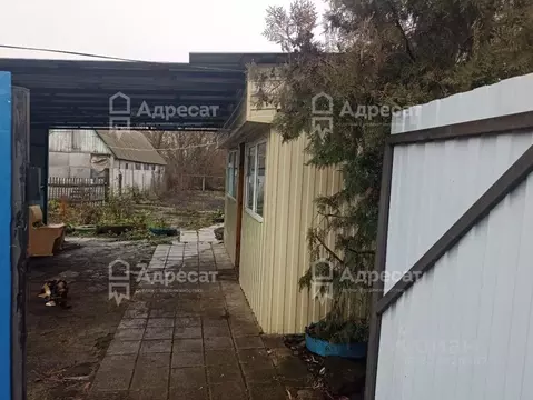 Дом в Волгоградская область, Новониколаевский рп пер. Красноармейский ...