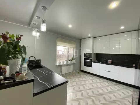 Дом в Бурятия, Иволгинский район, Нижнеиволгинское с/пос, Хойтобэе у., ...