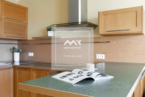 1-к кв. Санкт-Петербург ул. Беринга, 27к1 (53.5 м)