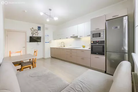 2-комнатная квартира: Екатеринбург, Машинная улица, 44к3 (76.1 м)