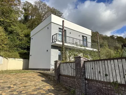 Дом в Краснодарский край, Сочи городской округ, Дагомыс пгт  (136 м)